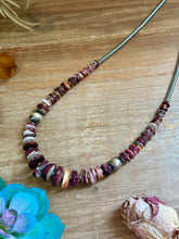 Load image into Gallery viewer, 22-Inch Graduated Purple Spiny Sterling Silver Pearl Necklace