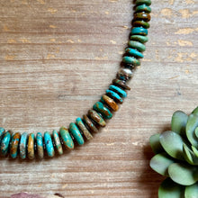 Load image into Gallery viewer, Graduated Green Turquoise Necklace 22 inch