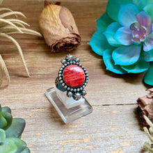 Load image into Gallery viewer, Mj Red Spiny Oyster Ornamental Adjustable Ring