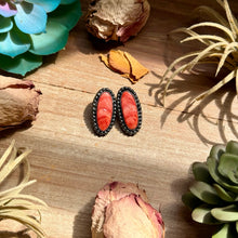 Load image into Gallery viewer, MJ Red Spiny Oyster Long Oval Stud Earrings with Beaded Wire