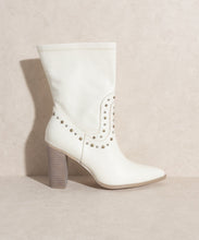 Load image into Gallery viewer, Cityscape Studded Boots