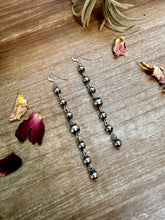 Load image into Gallery viewer, All Sterling Silver Pearls earrings dangle simple on needle