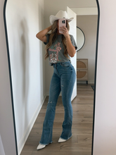 Load image into Gallery viewer, Sarah Distressed Medium Wash Flares