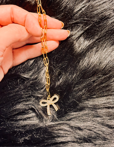 Bow Necklace
