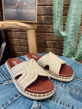 Load image into Gallery viewer, The Hanny Sandals