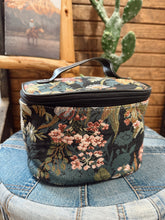 Load image into Gallery viewer, The Toiletry Bag - Peony