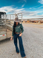 Load image into Gallery viewer, The Cheyenne Jeans