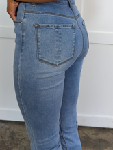 Load image into Gallery viewer, Danny Medium Wash Flare Jeans
