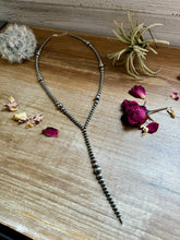 Load image into Gallery viewer, Lariat graduated sterling silver pearl