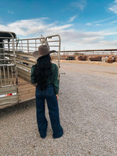 Load image into Gallery viewer, The Cheyenne Jeans