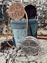 Load image into Gallery viewer, The Que Chula Redondo Leather Tooled Purse {6 Colors}