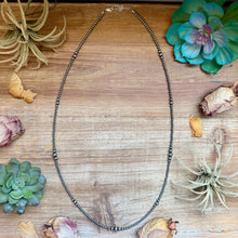 Load image into Gallery viewer, 28” Graduated Sterling Silver Pearl Necklace