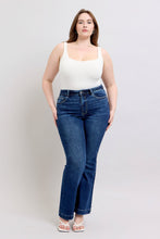 Load image into Gallery viewer, Jacqueline Judy Blue Flare Jeans