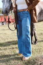 Load image into Gallery viewer, The Roan Jeans