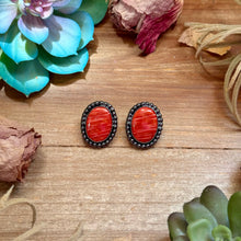 Load image into Gallery viewer, MJ Red Spiny Oyster Oval Stud Earrings