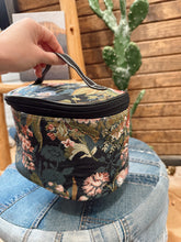 Load image into Gallery viewer, The Toiletry Bag - Peony