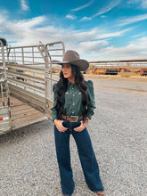 Load image into Gallery viewer, The Cheyenne Jeans