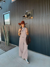 Load image into Gallery viewer, The Stripe Vest