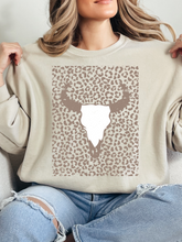 Load image into Gallery viewer, Western Cheetah Graphic