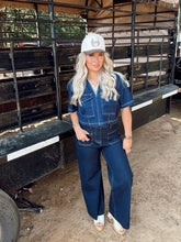 Load image into Gallery viewer, The Reno Jeans