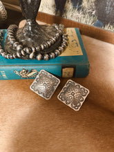 Load image into Gallery viewer, The Concho Earrings
