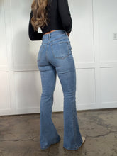 Load image into Gallery viewer, Danny Medium Wash Flare Jeans