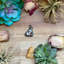 Load image into Gallery viewer, mj pendant wild horse bigger