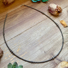 Load image into Gallery viewer, 22” Graduated Sterling Silver Pearl Necklace