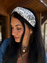 Load image into Gallery viewer, Willow Clothing Co. Accessory