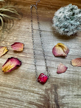 Load image into Gallery viewer, Pink choker Verascite - Valentine collection