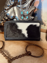 Load image into Gallery viewer, The Cowhide Wallet