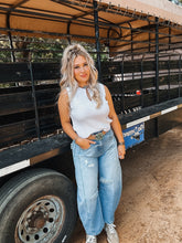 Load image into Gallery viewer, The Wilson Barrel Jeans
