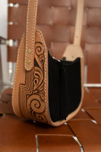 Load image into Gallery viewer, The Maddog Leather Rio Purse - black