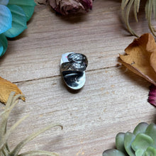 Load image into Gallery viewer, Mj Ring - Oval Turquoise Adjustable Ring