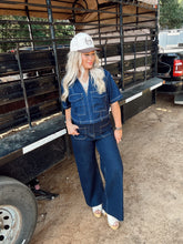 Load image into Gallery viewer, The Reno Jeans