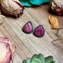 Load image into Gallery viewer, MJ Purple Spiny Oyster Teardrop Stud Earrings