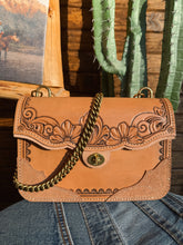 Load image into Gallery viewer, The Maddog Leather Clancy Purse