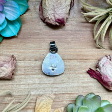 Load image into Gallery viewer, mj pendant