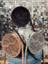 Load image into Gallery viewer, The Que Chula Redondo Leather Tooled Purse {6 Colors}