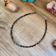 Load image into Gallery viewer, 14-Inch Dyed Brown Shell Choker