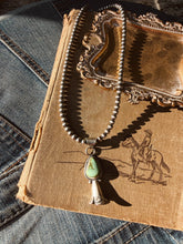 Load image into Gallery viewer, The Julie Necklace