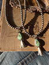 Load image into Gallery viewer, The Julie Necklace