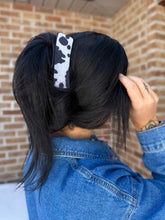 Load image into Gallery viewer, Willow Clothing Co. Accessory