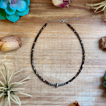 Load image into Gallery viewer, 14-Inch Dyed Brown Shell Choker