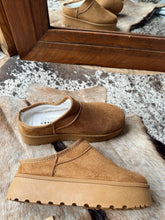 Load image into Gallery viewer, The Platform Slippers