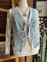 Load image into Gallery viewer, The Dolly Tie Top
