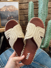 Load image into Gallery viewer, The Hanny Sandals