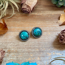 Load image into Gallery viewer, Round Turquoise Rope Border Stud Earrings – Option 2