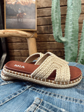 Load image into Gallery viewer, The Hanny Sandals
