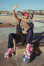 Load image into Gallery viewer, The Howdy Purse a Haute Southern Hyde by Beth Marie Exclusive